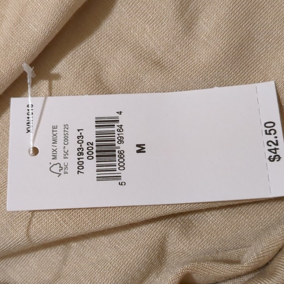 NWT Banana republic sleeveless wrap around look blouse beige top size M - Picture 13 of 13